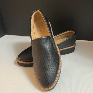 Naturalized Black Leather Loafers - Brand New - Size 9